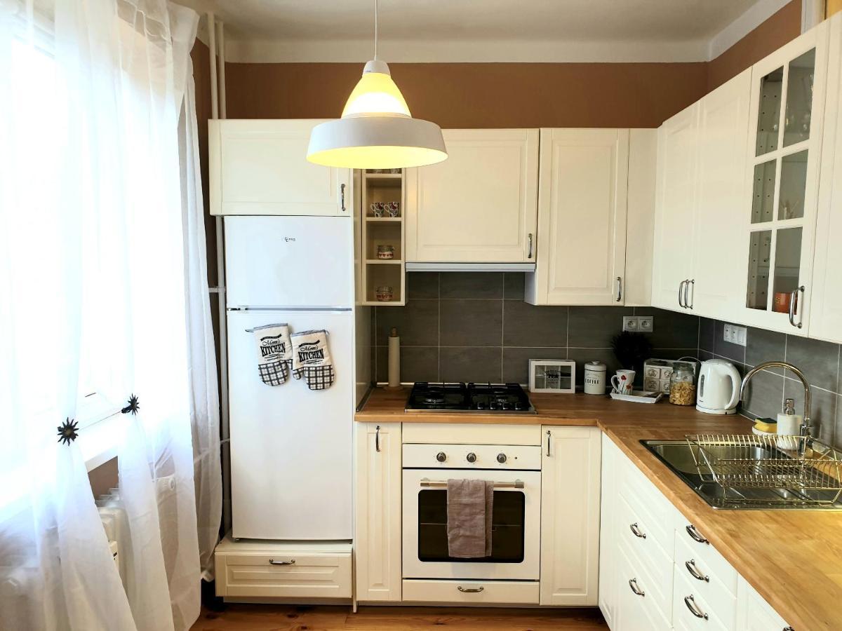 Apartman Central, Self Check In 24 H, Free Parking Банська Бистриця Екстер'єр фото