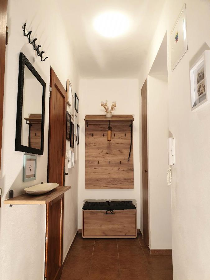 Apartman Central, Self Check In 24 H, Free Parking Банська Бистриця Екстер'єр фото