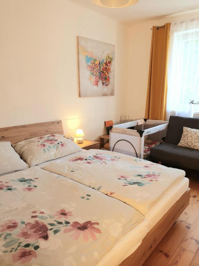 Apartman Central, Self Check In 24 H, Free Parking Банська Бистриця Екстер'єр фото